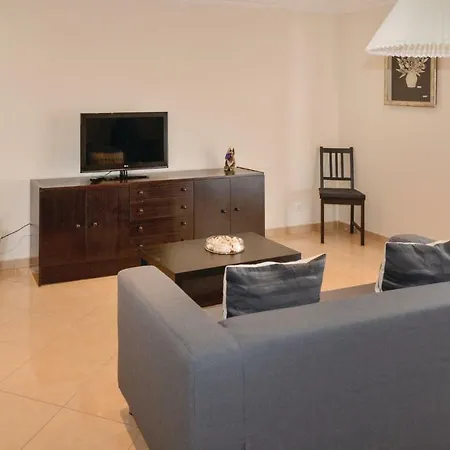 Five-bedroom Holiday In Σπίτι διακοπών