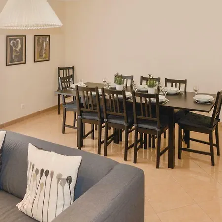 Σπίτι διακοπών Five-bedroom Holiday In Miragaia